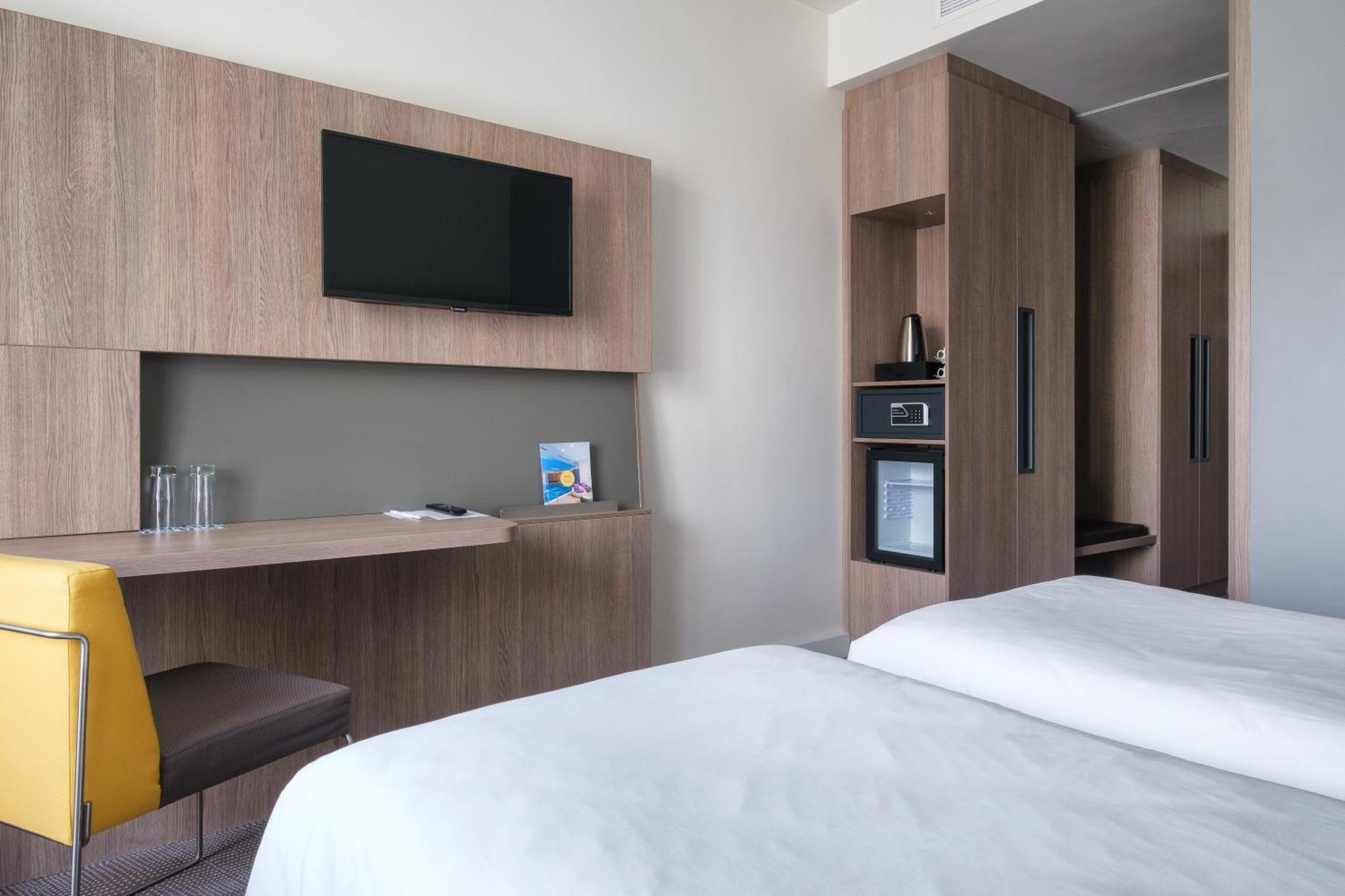 Novotel Almaty City Center Εξωτερικό φωτογραφία