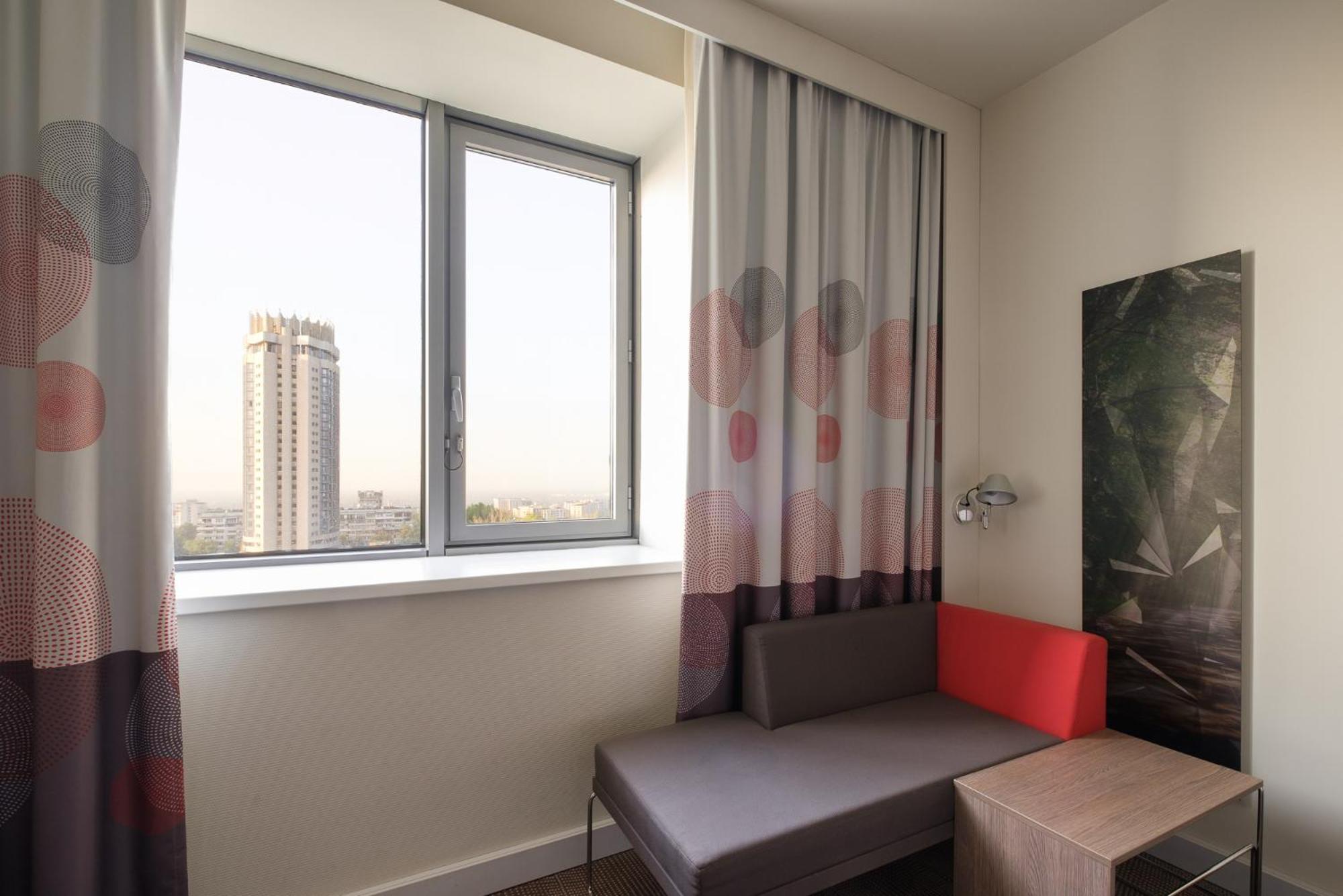 Novotel Almaty City Center Εξωτερικό φωτογραφία